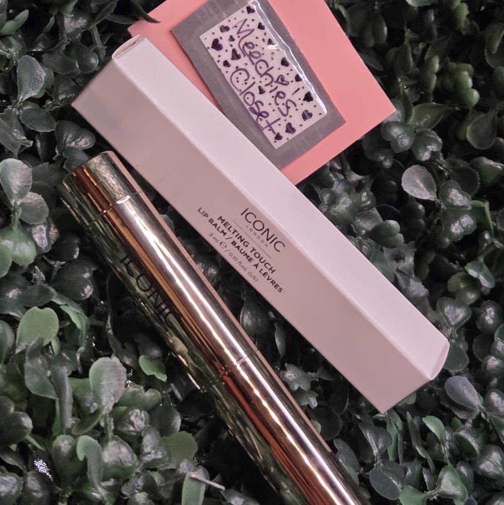 NIB.ICONIC LONDON Melting Touch Lip Balm Color UNDONE 3ml/.10 fl oz